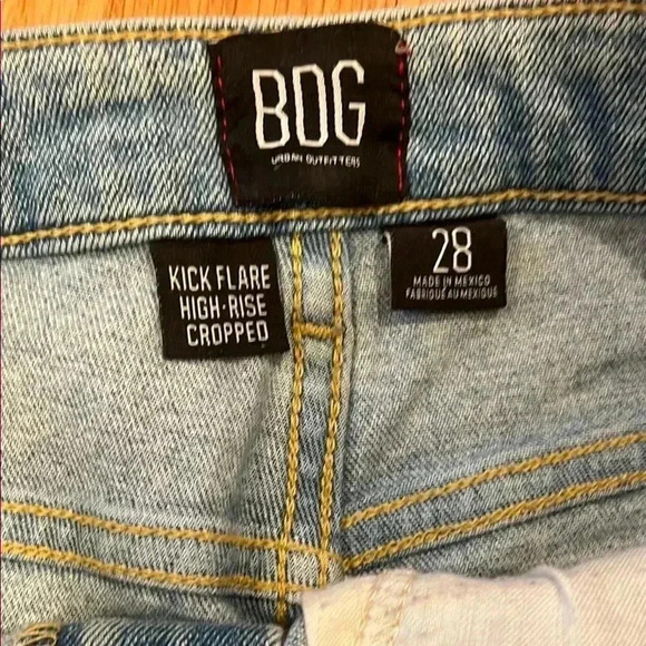 Distressed Light Blue Jeans - Picture 2 of 4